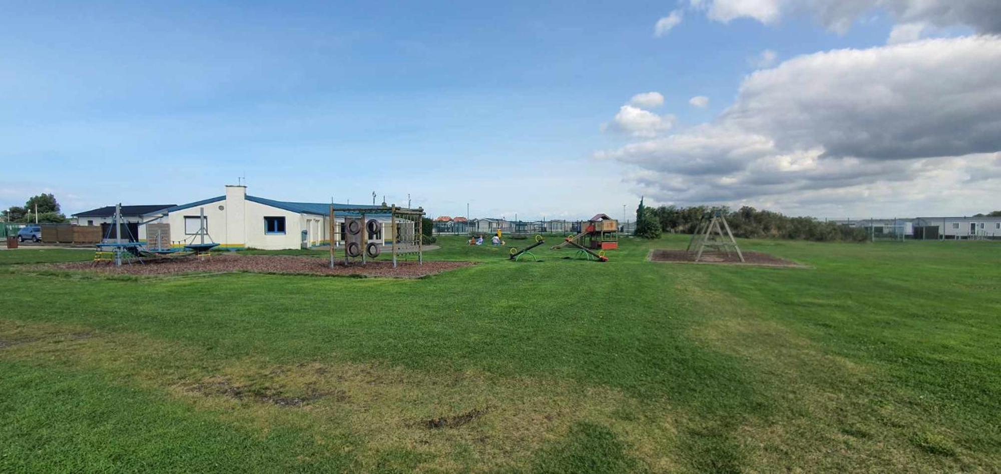 Mobile Home Au Camping New Vennepark Harendijk Bilik gambar